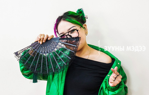 DerBi: Хөрвөх чадвартай уран бүтээлч байхыг хичээдэг